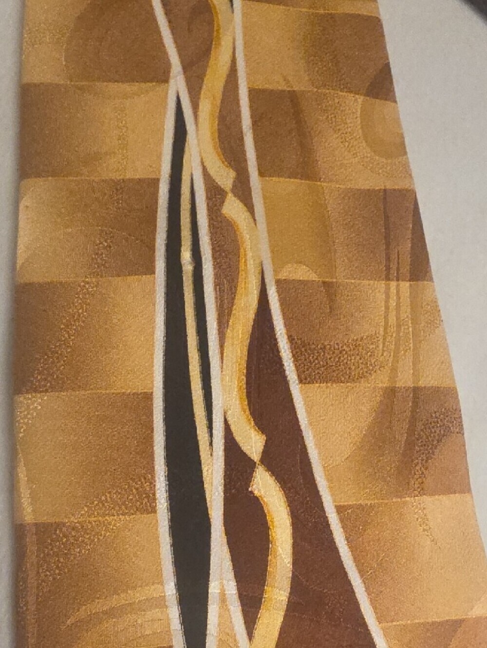 Dino bassi Hand Made Men's Black & Gold Geometric Silk Tie 4 Inches Wide - Picture 12 of 14